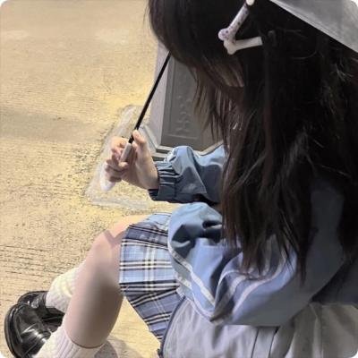 德里克和克莱夫拿到号角